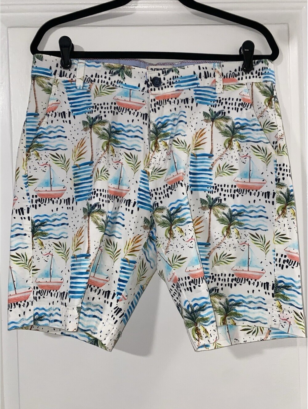 Benson 32 Tropical Men’s Shorts Sailboat And Palm tree Size 32 RN#130125